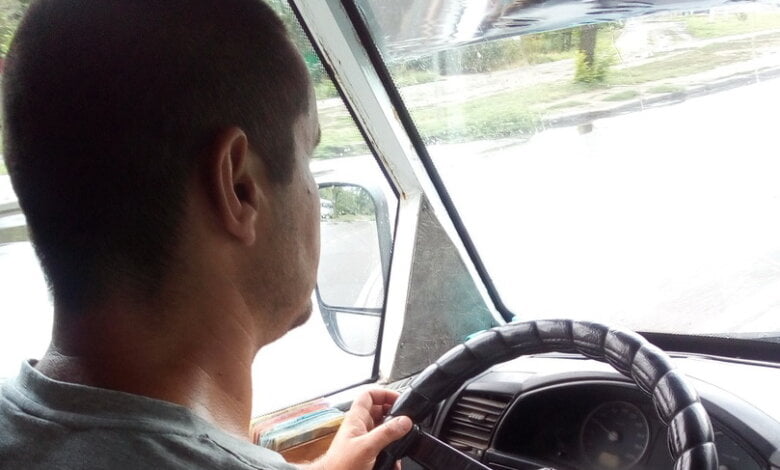 "Побольше бы таких!" - николаевцы не устают благодарить «легендарного» водителя «маршрутки» №2 | Корабелов.ИНФО image 3