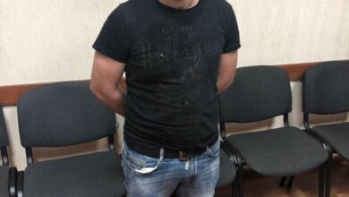 «Ударил ножом в сердце и легкое», – полиция задержала мужчину, ранившего двоих человек в центре Николаева | Корабелов.ИНФО