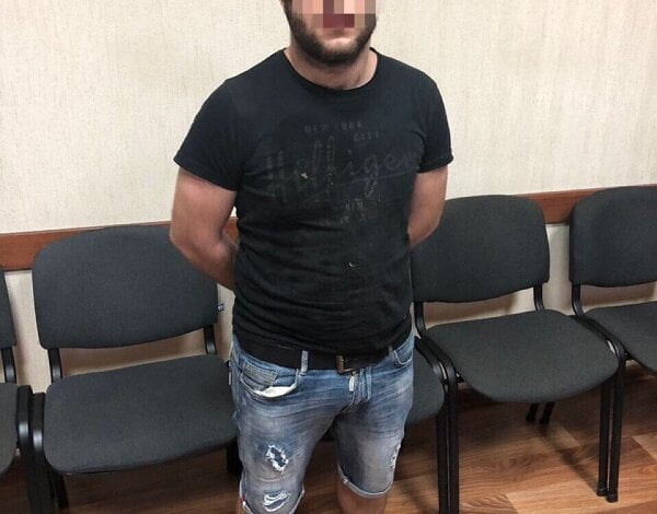 «Ударил ножом в сердце и легкое», – полиция задержала мужчину, ранившего двоих человек в центре Николаева | Корабелов.ИНФО