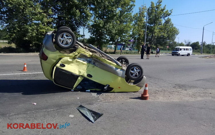 ДТП в Корабельном районе: «Шевроле» перевернул «Деу» - пострадали 6 человек, в том числе трое детей | Корабелов.ИНФО image 2