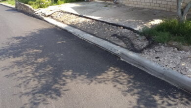 "Тротуары восстанавливать не нужно?" - жители Корабельного района не довольны качеством ремонта дороги по ул. Рыбной | Корабелов.ИНФО image 1