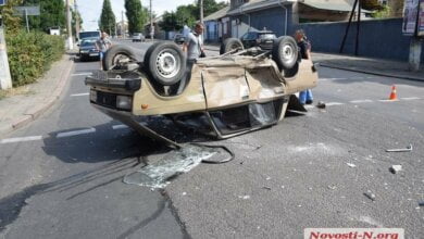 В Николаеве «Хонда» перевернула «Жигули» на крышу — трое пострадавших | Корабелов.ИНФО image 1