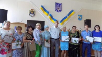 "Це свято висуває перед кожним із нас високі вимоги". На Вітовщині відзначили відразу 3 дати та нагородили кращих працівників | Корабелов.ИНФО image 5