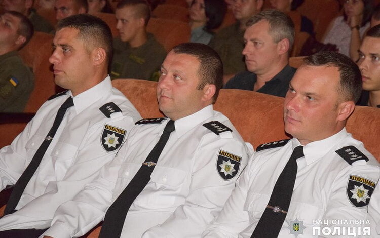 "Пишатися Батьківщиною, наймогутнішою зі всіх": поліцейські Миколаївщини урочисто відзначили День Незалежності України | Корабелов.ИНФО image 2