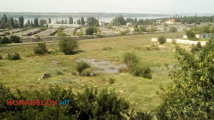 канализационное озеро по ул. Океановской