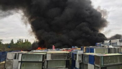 ВИДЕО масштабного пожара на свалке старой техники в Корабельном районе | Корабелов.ИНФО