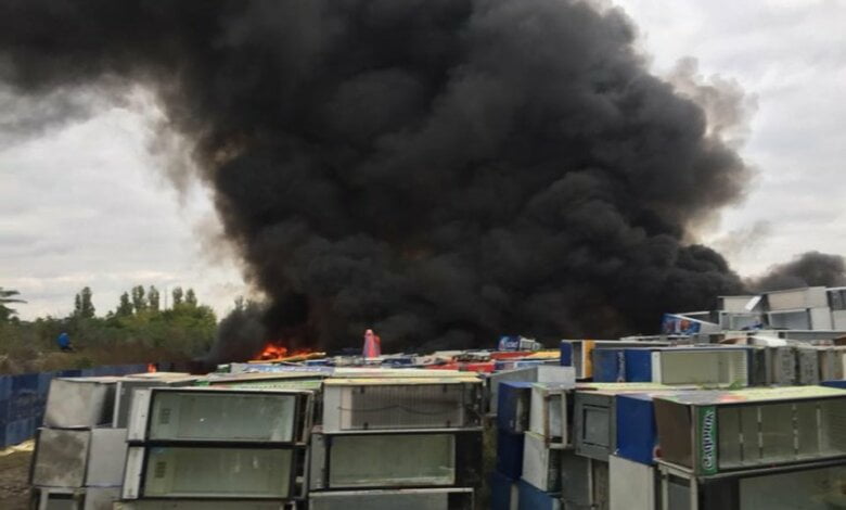 ВИДЕО масштабного пожара на свалке старой техники в Корабельном районе | Корабелов.ИНФО