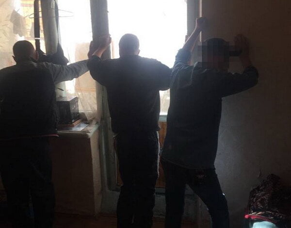 Дома у 32-летнего жителя Корабельного района полиция обнаружила наркопритон | Корабелов.ИНФО image 5