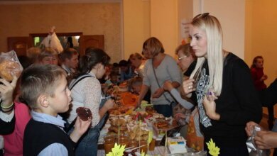 Майже 11 000 грн зібрали на благодійній ярмарці в школі Корабельного району для лікування хворої першокласниці | Корабелов.ИНФО image 7