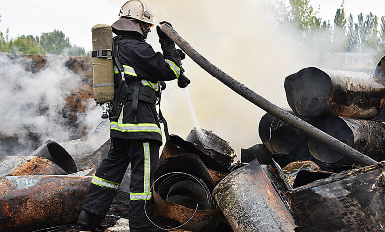 Вероятной причиной пожара на свалке бытовой техники в Корабельном районе Николаева стал поджог | Корабелов.ИНФО