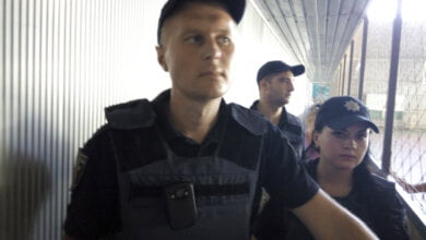 «Тітушки» в поліцейській формі на службі у «чорної» готівки? | Корабелов.ИНФО