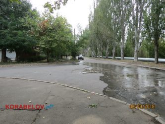 "Район плавает в фекалиях, а мэр празднует День города", - жители Корабельного страдают от вонючих потопов (ВИДЕО) | Корабелов.ИНФО image 1