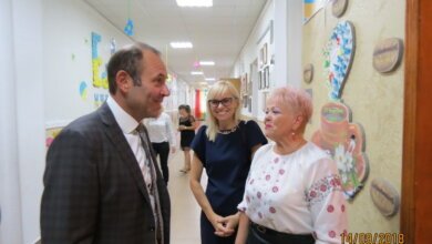 В. Криленко і Л. Грицюк в школі № 29