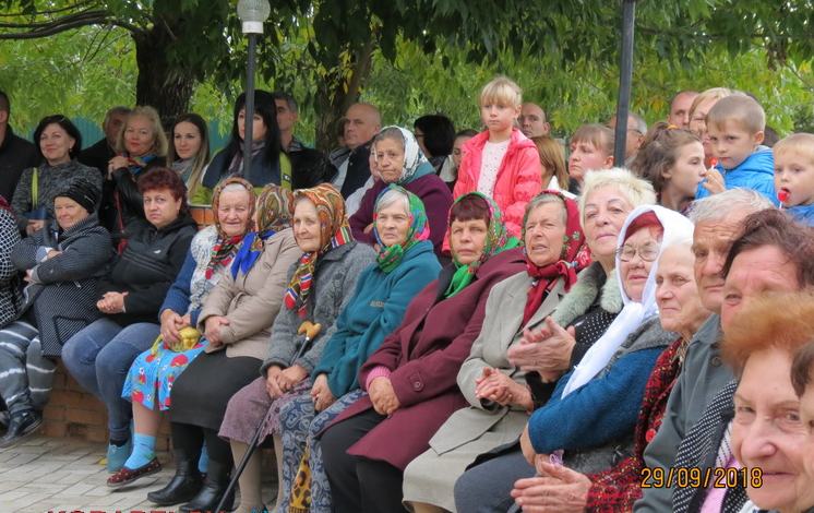 "Усе у нас найкраще", - з танцями, смаколиками та феєрверком відзначили День села Галицинове (ВІДЕО) | Корабелов.ИНФО image 11