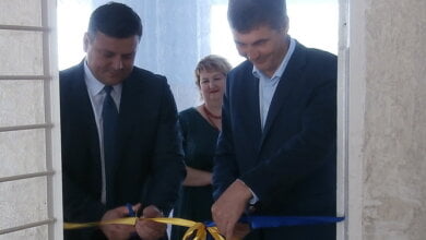 Нардеп Жолобецкий за счет госбюджета и НГЗ попиарился в школах Витовского района | Корабелов.ИНФО image 2