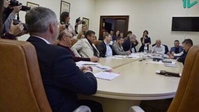 Сенкевич попросил депутатов горсовета выделить 15 млн грн на ЖЭКи, хотя ранее считал это «двойными стандартами» | Корабелов.ИНФО