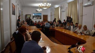 Двухчасовая встреча зоозащитников и противников управляющей компании с мэром Николаева закончилась балаганом | Корабелов.ИНФО image 4