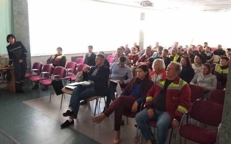 Рятувальники провели профілактичну бесіду з працівниками пивзаводу в Корабельному районі Миколаєва | Корабелов.ИНФО