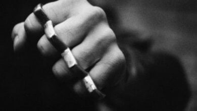 Юні розбійники з кастетом: двоє молодиків, погрожуючи розправою, відібрали телефон у парубка в Корабельному районі | Корабелов.ИНФО image 2