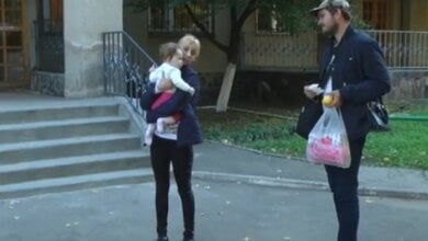 "Я так этого не оставлю", - мама 5-месячной Евы, с которой отец упал в люк, хочет подать в суд на "Николаевводоканал" (ВИДЕО) | Корабелов.ИНФО