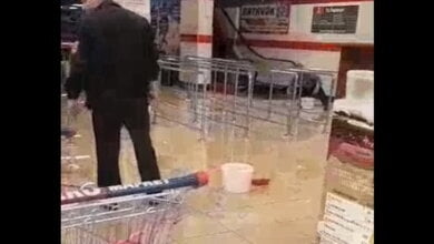 "Знатно залито": прорвало трубу и затопило торговый зал супермаркета в Корабельном районе г. Николаева | Корабелов.ИНФО