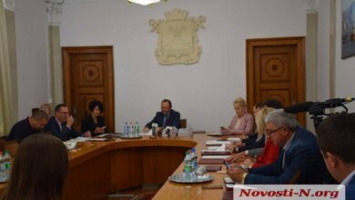 Члены николаевского исполкома не захотели начать заседание с исполнения гимна | Корабелов.ИНФО