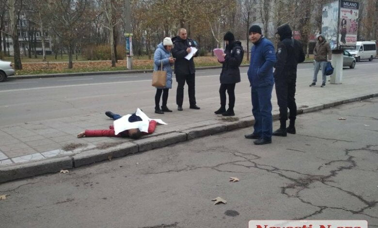 Возле железнодорожного вокзала в Николаеве нашли труп мужчины | Корабелов.ИНФО