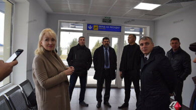 Он улетел, но обещал вернуться. Первый чартер вылетел из Николаева: на борту - мэр, чиновники и бизнесмены | Корабелов.ИНФО image 1