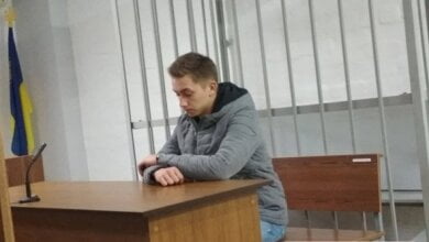 Суд в Николаеве отправил под домашний арест 19-летнего парня, сломавшего патрульному полицейскому челюсть | Корабелов.ИНФО