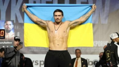 Украинский боксер Усик нокаутировал британца и подтвердил звание абсолютного чемпиона мира (видео) | Корабелов.ИНФО