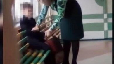«Ты кто такой?»: в российской школе дети сняли на видео, как учительница избивает мальчика | Корабелов.ИНФО