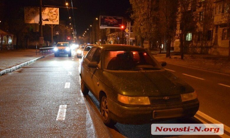 В Николаеве раненный ножом мужчина, убегая от нападающего, попал под машину | Корабелов.ИНФО