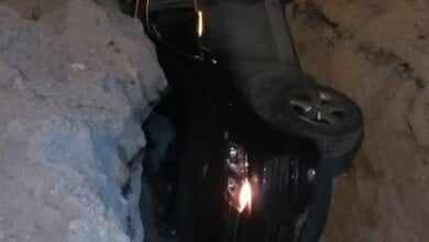 Ночью в Николаеве в траншею провалился Volkswagen Touareg | Корабелов.ИНФО image 1