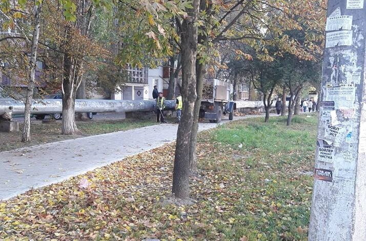 "Что это за дела?" - житель Корабельного района возмущен "варварским" способом уборки улиц | Корабелов.ИНФО