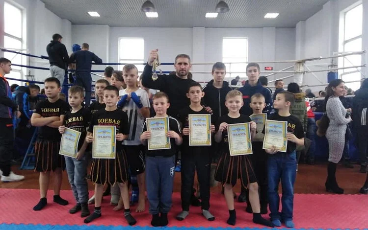 14 медалей чемпионата Николаевской области по кикбоксингу завоевали спортсмены из Корабельного района | Корабелов.ИНФО