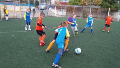 Футболисты из Корабельного района продолжают сражаться за первенство города Николаева среди детско-юношеских команд | Корабелов.ИНФО