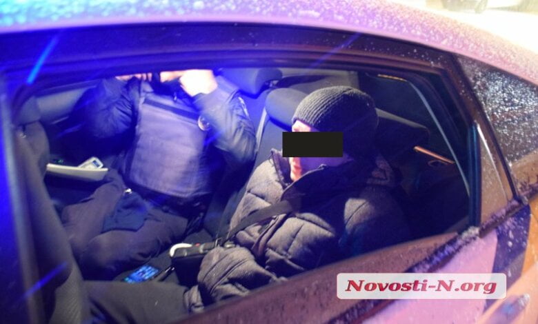 Группа неизвестных в Николаеве избила водителя «Хонды» и отобрала машину | Корабелов.ИНФО image 1