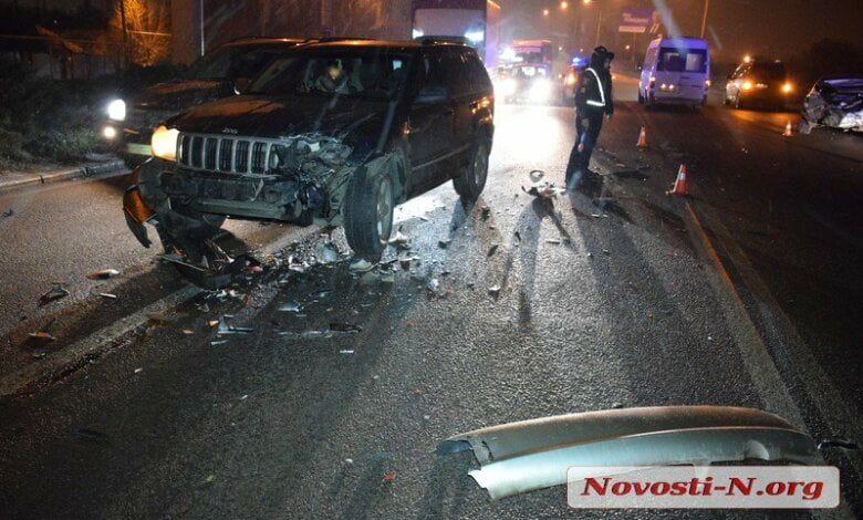 Тройное ДТП в Корабельном районе: столкнулись Фольксваген, Тойота и Гранд Чероки | Корабелов.ИНФО image 3