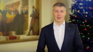 "Добра и процветания, веры в чудеса!" - Артем Ильюк поздравил николаевцев с наступающим Новым годом (ВИДЕО) | Корабелов.ИНФО