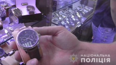 «Сума завданих збитків сягає 30 млн грн», - у Миколаєві продавали годинники, підроблені під відомі світові бренди | Корабелов.ИНФО image 4