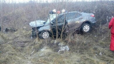 Toyota врезалась в столб и перевернулась – в результате ДТП на Николаевщине погибла женщина | Корабелов.ИНФО