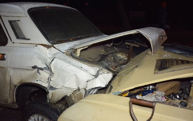 "Мужик на москвиче собрал всех в кучу": ДТП в Корабельном районе с тремя автомобилями дополнил четвертый | Корабелов.ИНФО image 1