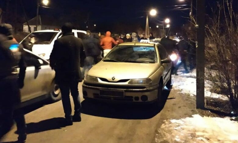 Таксисты в Николаеве с погоней задержали угонщика автомобиля их коллеги (видео) | Корабелов.ИНФО
