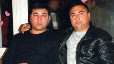 Двое азербайджанцев, рискуя жизнью, спасли семью из горящего авто под Николаевом | Корабелов.ИНФО