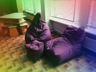 "Директор встречает детей на крыльце, на каждом этаже - зоны отдыха..." - все рады изменениям в школе Корабельного района | Корабелов.ИНФО image 2