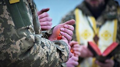 «Мы все вернем»: Бойцы ВСУ из зоны ООС поздравили украинцев с Рождеством (видео) | Корабелов.ИНФО