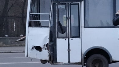 "Фура" врезалась в "маршрутку" на проспекте Богоявленском | Корабелов.ИНФО