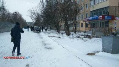 Мужчина разбился, выпав из окна "многоэтажки" возле школы в Корабельном районе Николаева | Корабелов.ИНФО