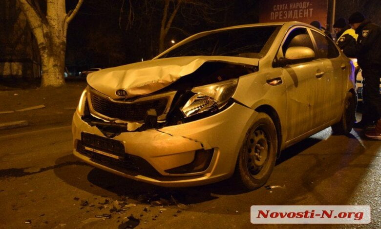 В Николаеве «КИА» сына экс-начальника ГАИ врезался в «Ауди» следователя полиции | Корабелов.ИНФО image 1