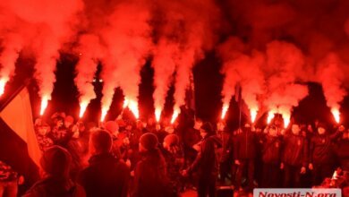 "Мы - "бандеры" с ЮТЗ, Намыва, Соляных, с Корабельного!" - в Николаеве прошли маршем в память о погибших на Майдане | Корабелов.ИНФО image 1